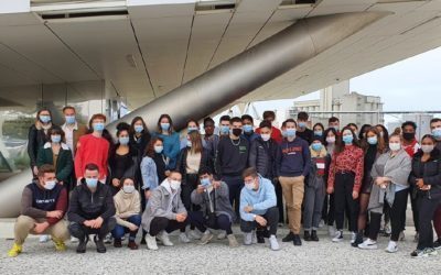 Les étudiants au port de La Rochelle