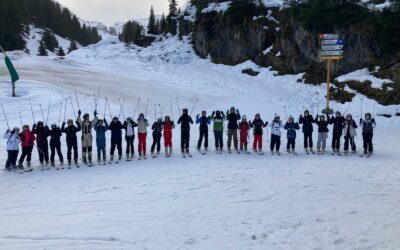 Les élèves du lycée Europe à la montagne