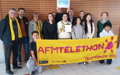 Le lycée Europe remet un chèque en faveur du Téléthon